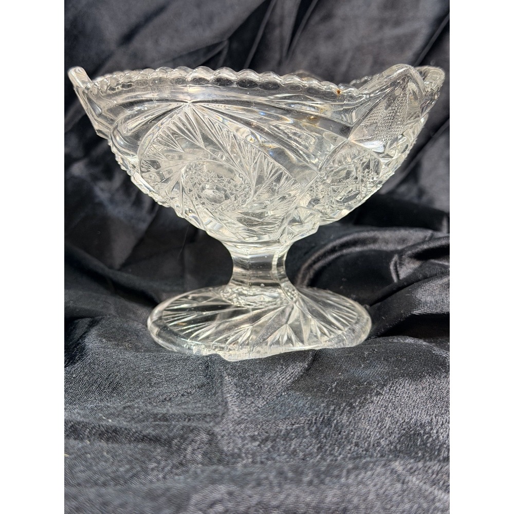STUNNING Clear Cut Glass Candy Dish Bowl on Pedestal 4.5" x 6" (2647)